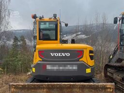 Volvo ECR88D tracked excavator with tilt and bucket. Onl