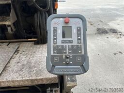 Dynapac SD1800W asphalt paver