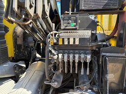 Volvo 340 33 Ton Meter HIabcrane, 6 x 2. Liftachse, B...