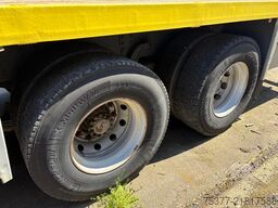 Volvo 340 33 Ton Meter HIabcrane, 6 x 2. Liftachse, B...