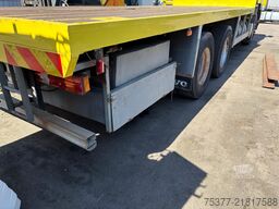 Volvo 340 33 Ton Meter HIabcrane, 6 x 2. Liftachse, B...