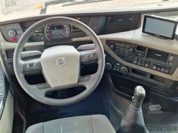 Volvo FH 13.420 6x2 - Box - Loadlift - Manual gearbox...