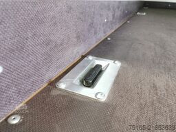 Vezeko TK C 27.35 TKL, Tür, Fenster Kofferanhänger