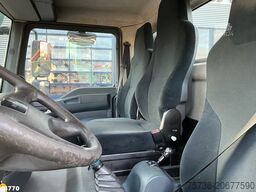 Man TGL 12.250 Palfinger haakarmsysteem