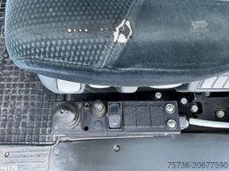 Man TGL 12.250 Palfinger haakarmsysteem