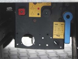 SCHMITZ CARGOBULL CARGOBULL SCB *S3T, LIFTING AXLE, MULTILOCK