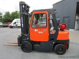 DOOSAN G30G *Seitenschieber+Hubkraft ine+Gas*