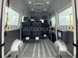 VOLKSWAGEN Crafter DSG *4MOTION* DACHKLIMA+8-SITZE+ROLLSTUH