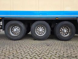 SCHMITZ CARGOBULL SKO 24/L 13.4 FP 45 COOL / Doppelstock / Rolltor