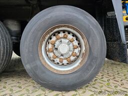 SCHMITZ CARGOBULL SKO 24/L 13.4 FP 45 COOL / Doppelstock / Rolltor