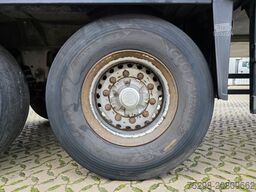 SCHMITZ CARGOBULL SKO 24/L 13.4 FP 45 COOL / Doppelstock / Rolltor