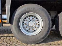 SCHMITZ CARGOBULL SKO 24/L - 13.4 FP 45 COOL /Doppelstock /Rolltor