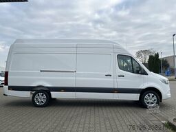 Mercedes-Benz Sprinter 319 CDI Superhochdach L3H3 LED+NAVI+DIS
