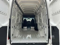 Mercedes-Benz Sprinter 319 CDI Superhochdach L3H3 LED+NAVI+DIS