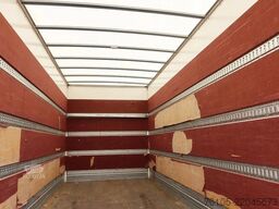 MAN TGL 12.250 Bakwagen + Laadklep DHollandia 2000 kg