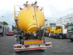 Renders ROC 16.30 Droge stoffen oplegger Met DAF XF