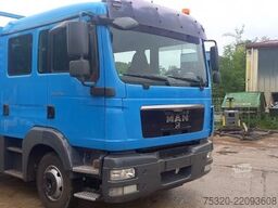 MAN 8.250 Doka Pritsche