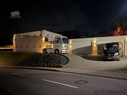 MAN TGA 18.310 Royal Class