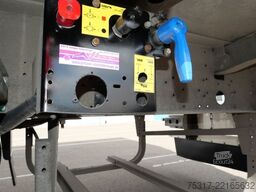 SCHMITZ CARGOBULL SKO 24/ DOPPELSTOCK / ZURRLEISTE / LASI 12642 XL