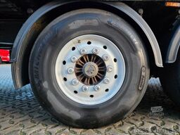 REISCH R24 / Liftachse / Alu-Felgen