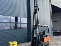 Doosan B18-T7 triplexmast, ss electrisch