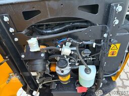 JCB 16C-1 /2022 BJ/ 969 H / verbr. Laufwerk/2xLöffel