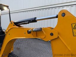 JCB 16C-1 /2022 BJ/ 852 H / verbr. Laufwerk/2xLöffel