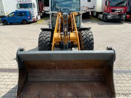 LIEBHERR L506 COMPACT G8 Radlader 4IN1-Schaufel u. Gabel