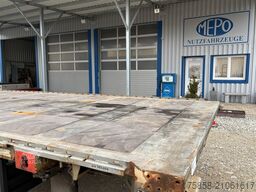 Krone Jumbo Plattform 7,82 mit Lochleiste