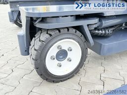 Combilift C3000 GAS DUPLEX 4100 WIDE POSITIONER