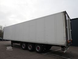Schmitz Cargobull 3 AXLE FRIGO TRAILER