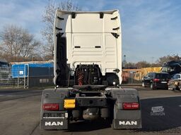 MAN TGX 18510*Intarder*Kühlbox*Navi*Klima*TÜV*2Tanks