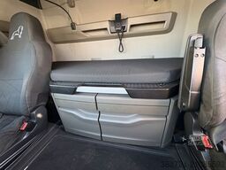 MAN TGX 18510*Intarder*Kühlbox*Navi*Klima*TÜV*2Tanks