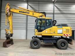 Komatsu PW 220-7