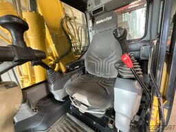 Komatsu PW 220-7