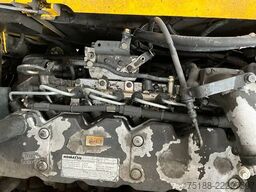 Komatsu PW 220-7