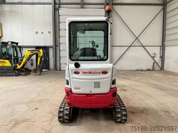 Takeuchi TB 225