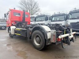MERCEDES-BENZ Actros 1831K/Abrollkipper-Atlas/exFeuerwehr/24TK