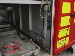 MERCEDES-BENZ 814F LF8/Feuerwehrlöschfahrzeug/Vorbaupume