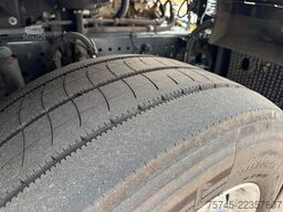 MERCEDES-BENZ ACTROS 1842 * VOLUMEN * 2 X TANK * STANDKLIMA *