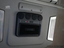 Renault T 530 mega tractor unit