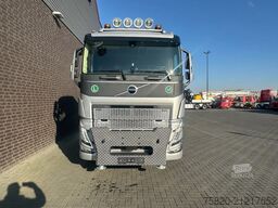 Volvo FH 500 8X4 RF-RT40G  FASSI F1450R.2.8 + JIB L82...