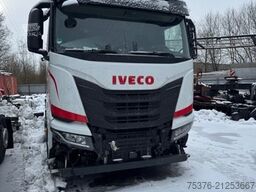 IVECO IVECO S-Way AS 260 damaged Intarder