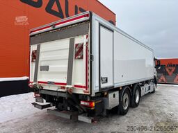 Volvo FM 370 6x2*4 BOX L=7257 mm
