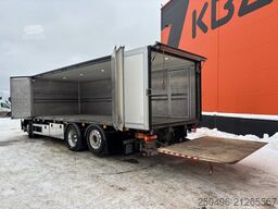 Volvo FM 370 6x2*4 BOX L=7257 mm