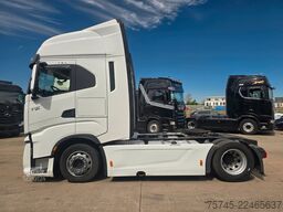 IVECO S-WAY 530 * RETARDER * 2 X TANK * ACC * WENIG KM