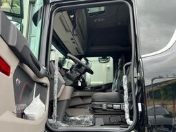 Scania R590 6x4 BL Plattform / Kran TAJFUN LIV L150Z