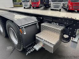 SCANIA R590 6x4 Kurzholz Kran und Schemel nach Wahl