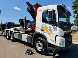 Volvo FMX 500 8x4 TRIDEM HOOKLIFT + CRANE HMF 2320 K4...