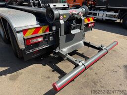 Volvo FMX 500 8x4 TRIDEM HOOKLIFT + CRANE HMF 2320 K4...